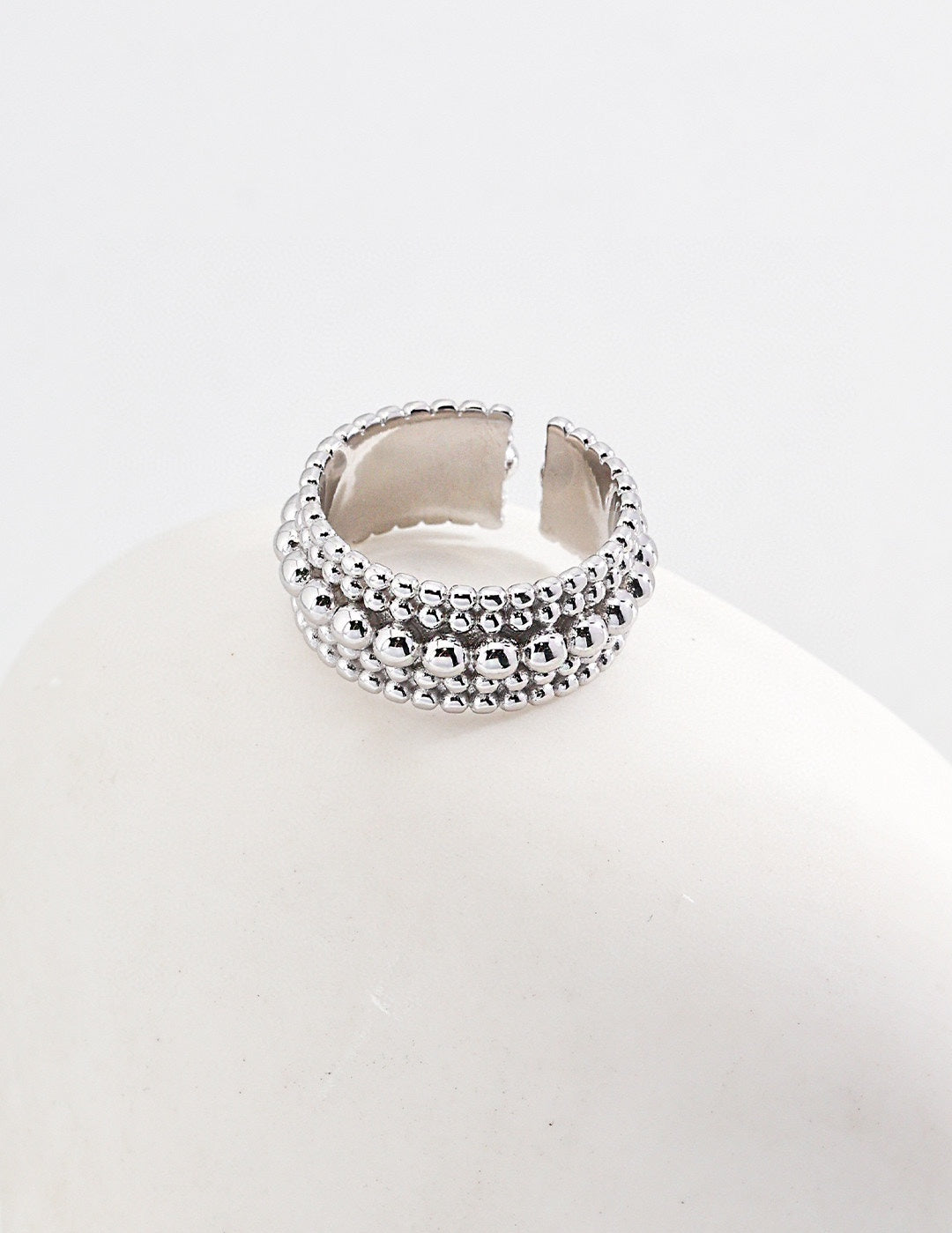 Vintage Small Round Bead 925 Sterling Silver Ring 