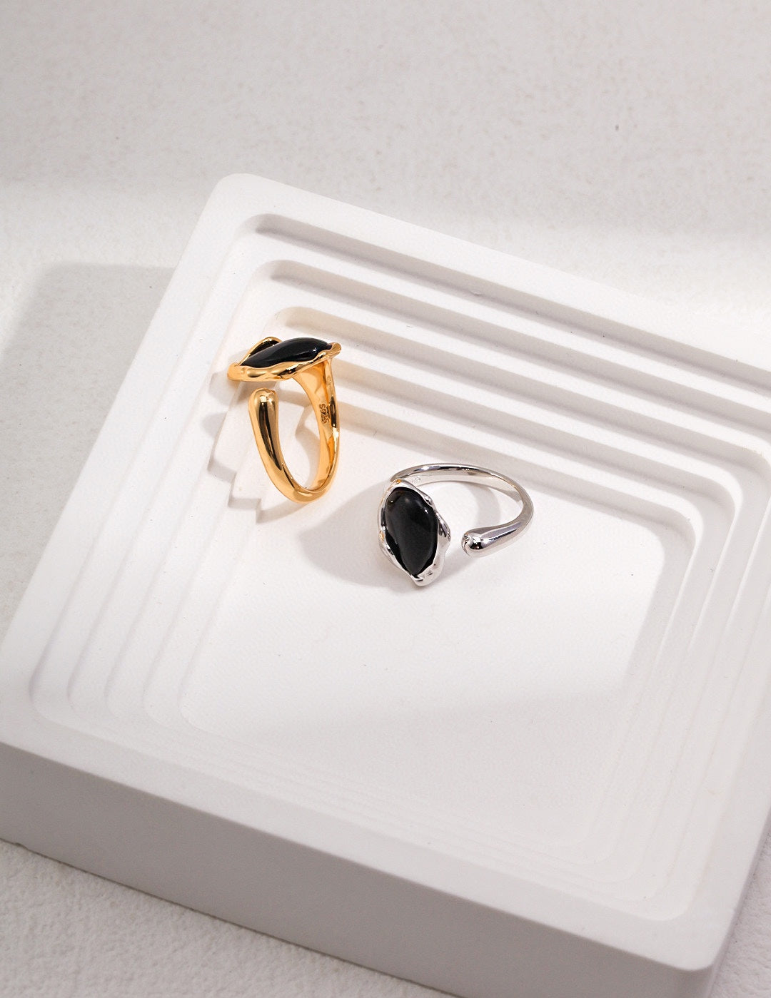 Water Drop Black Agate Gemstone Open Rings