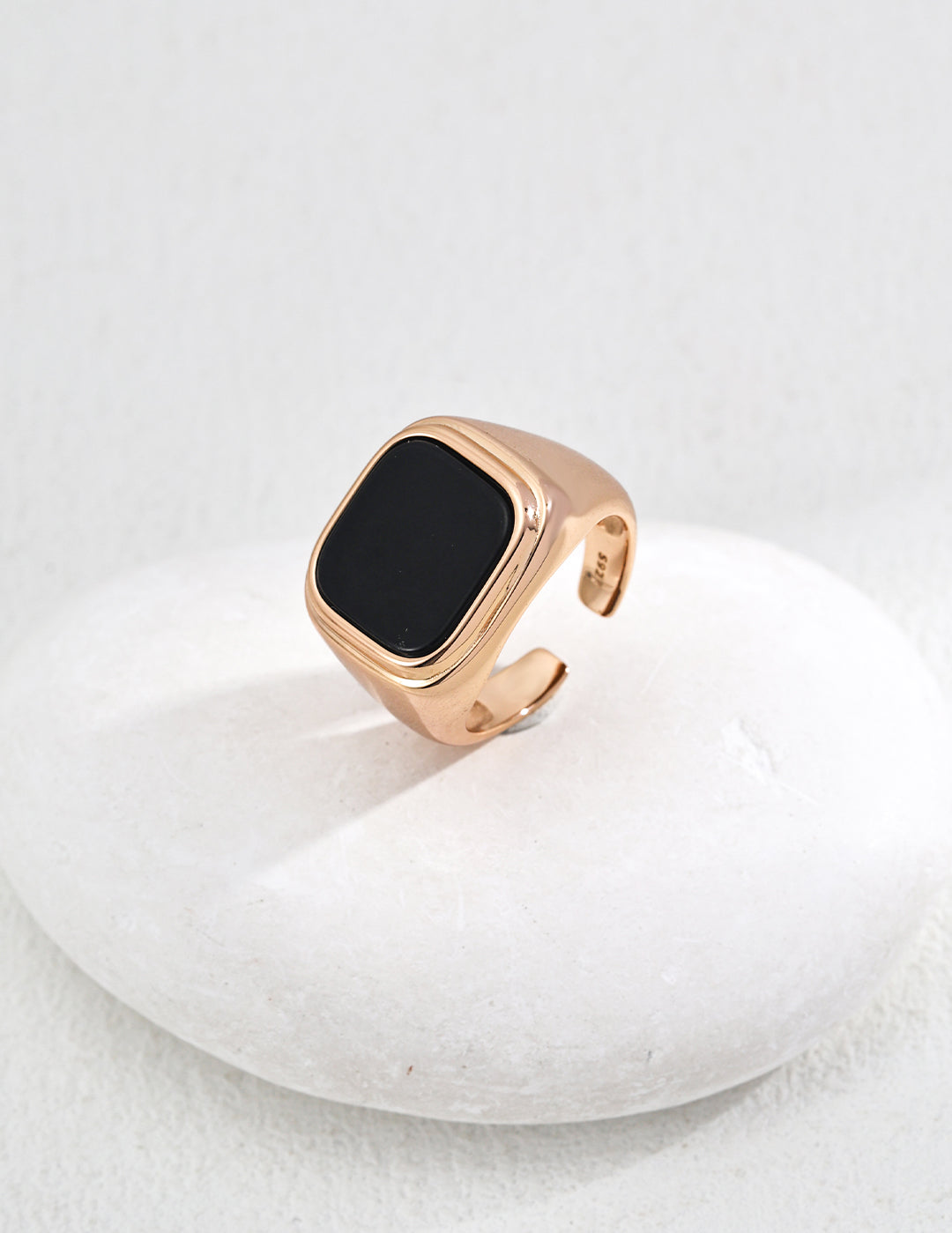 Minimalist Black Agate Signet Ring