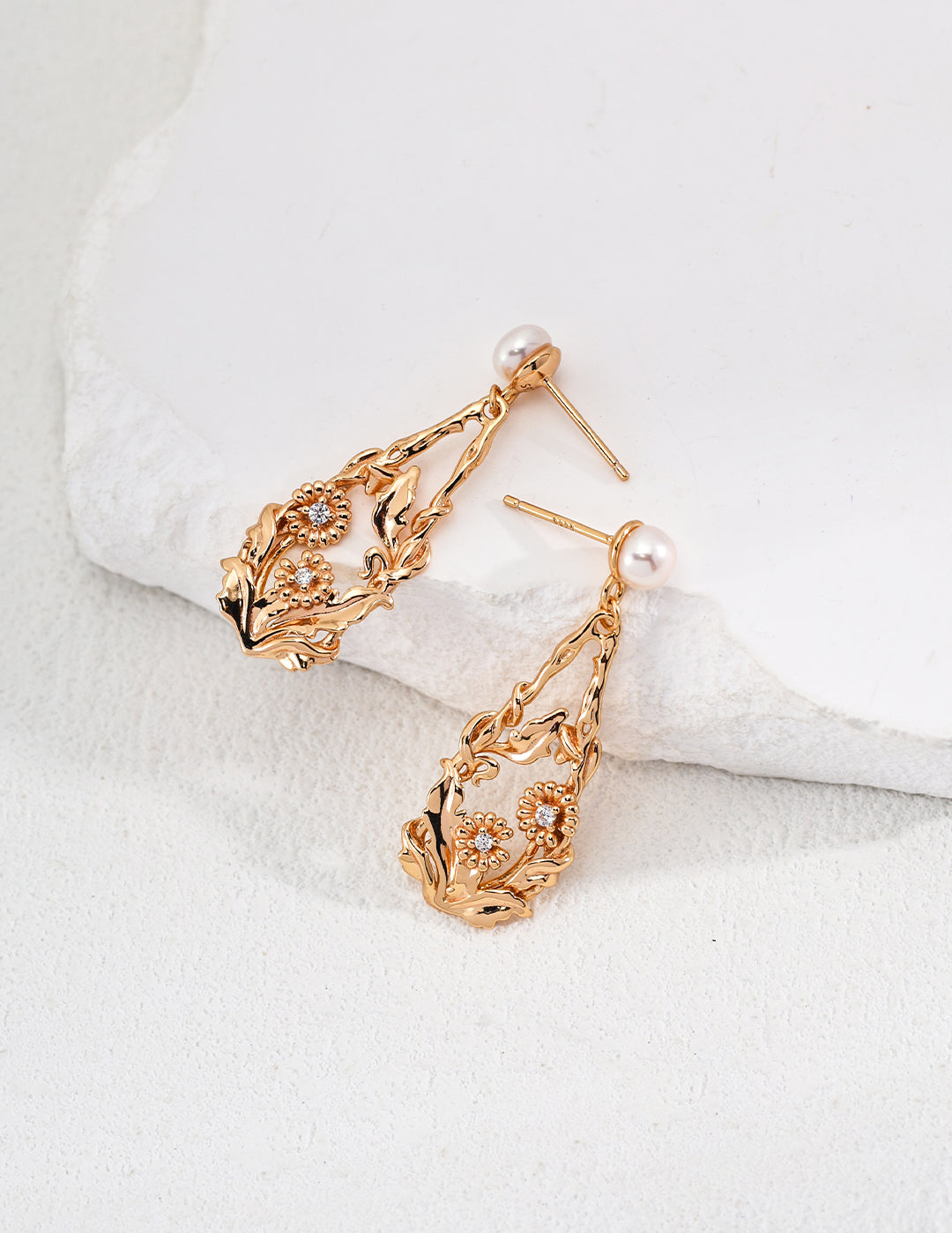 Sunflower Eye Zircon Drop Pearl Earrings