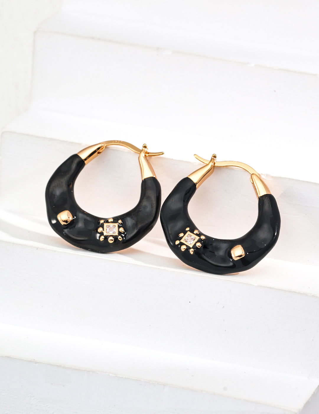 Black Drop Glazed Enamel Zircon Hoops Earrings