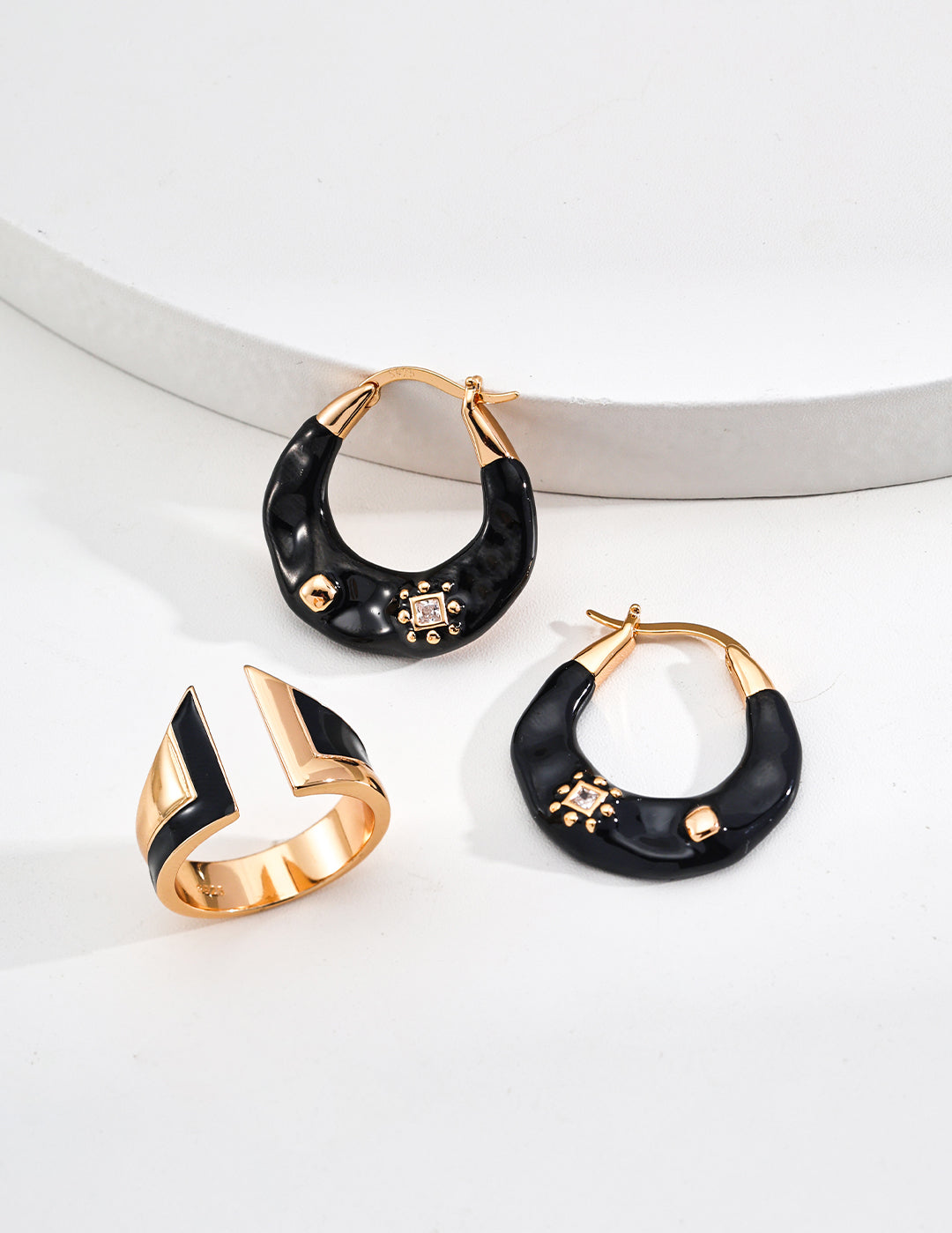 Black Drop Glazed Enamel Zircon Hoops Earrings