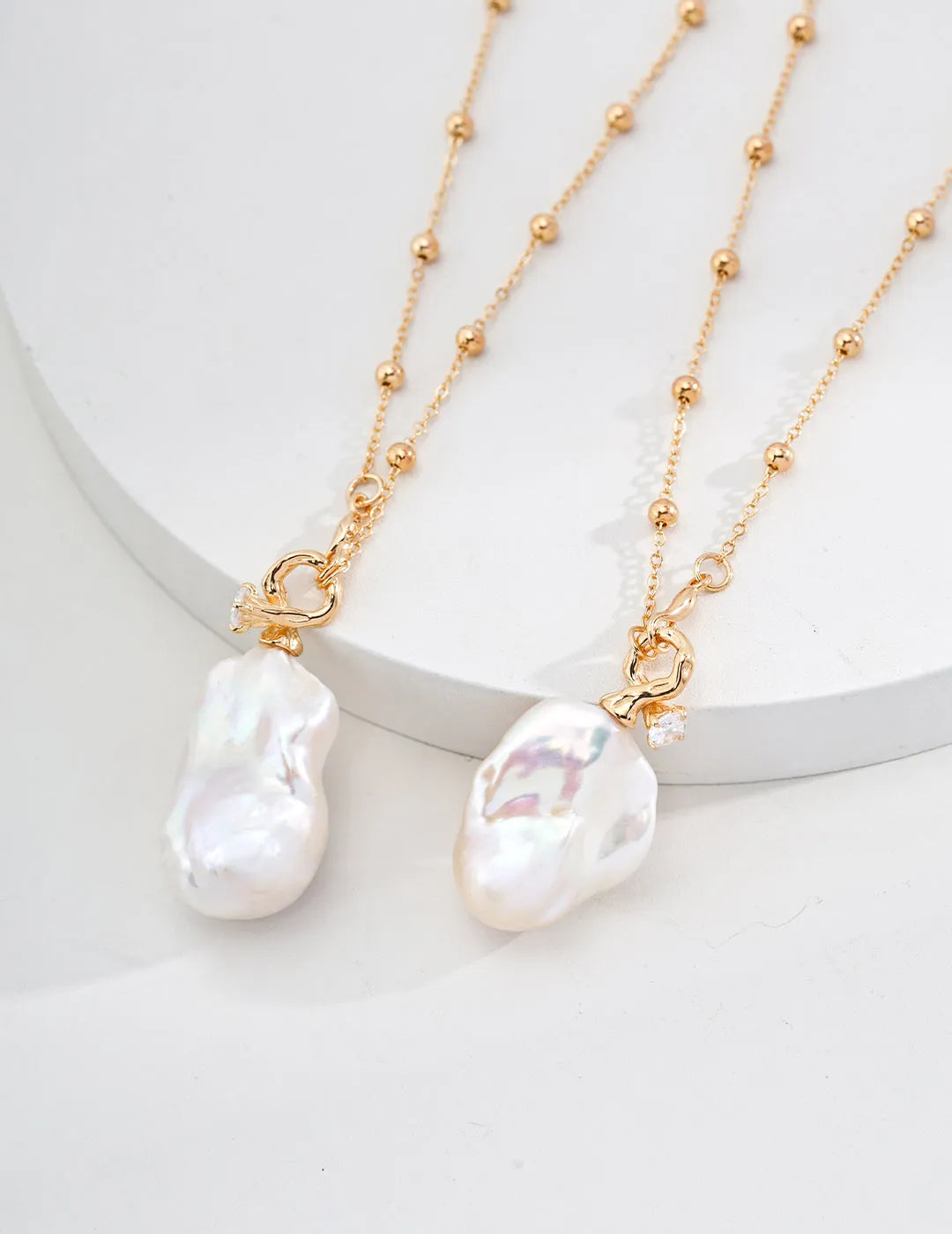 Baroque Pearl Pendant Chain Necklace - Gembea Jewelry