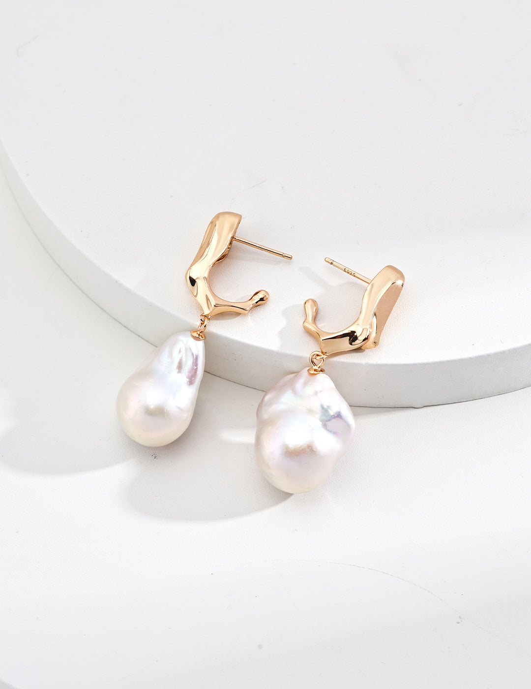 Baroque pearl drop earrings