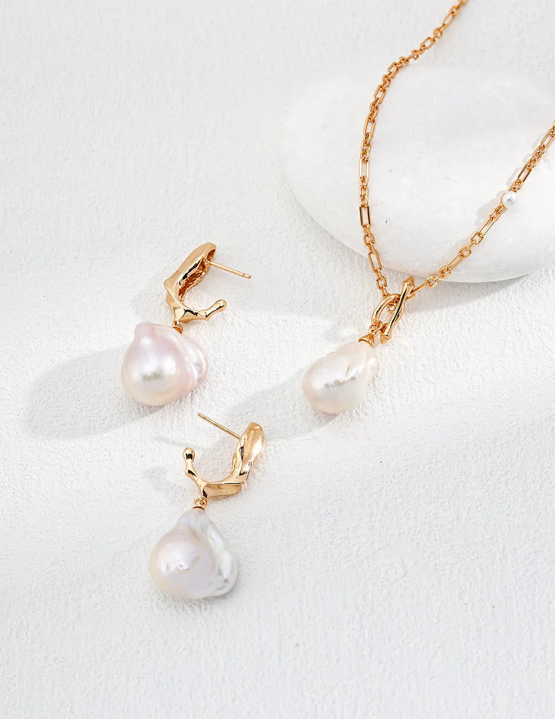 Baroque Pearl Drop Earrings - Gembea Jewelry