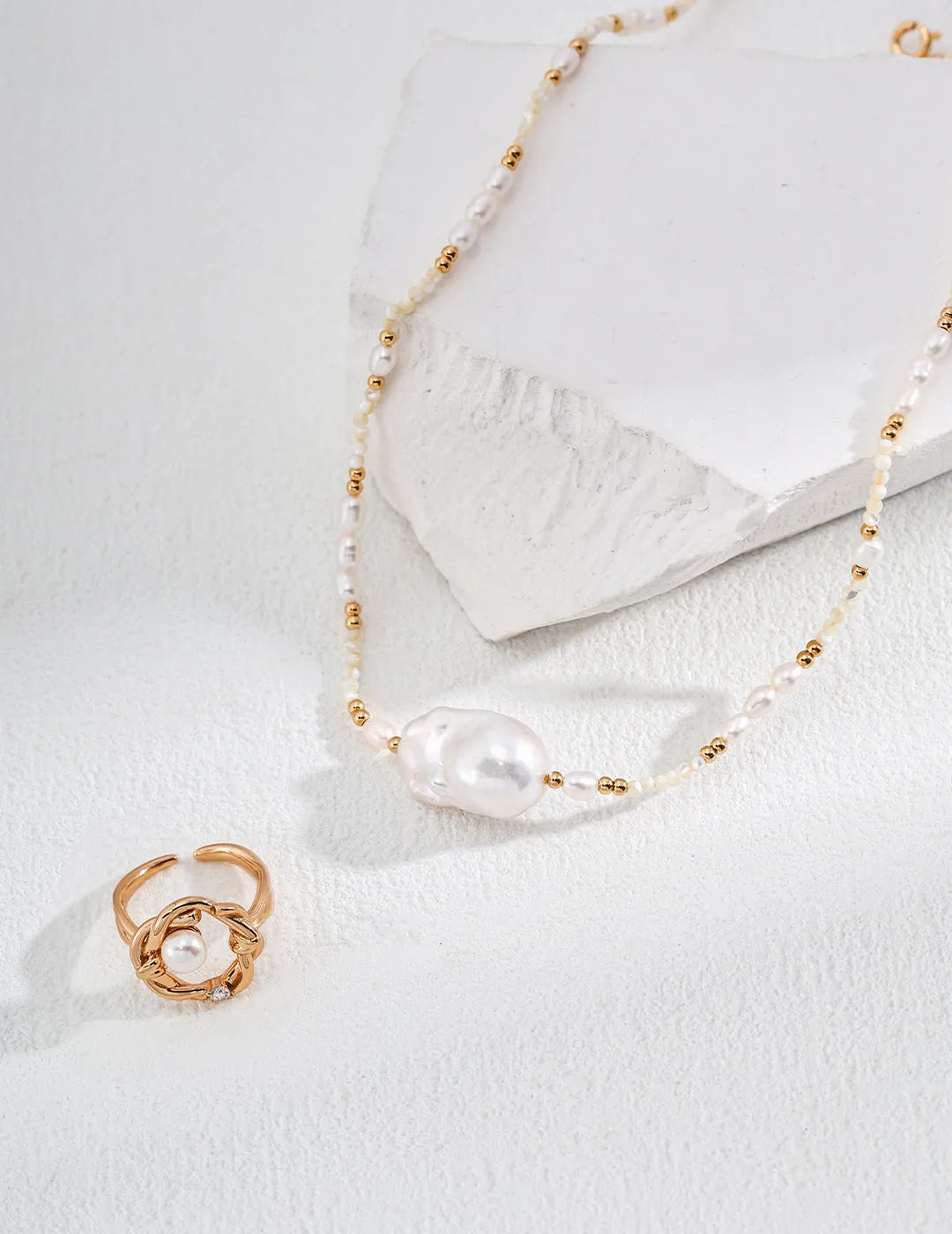 Baroque Pendant Rice Pearl Necklace - Gembea Jewelry