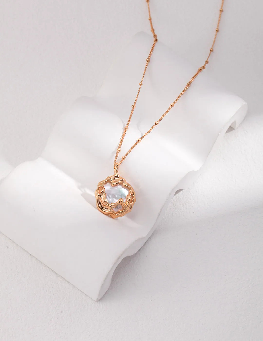 Metal Lava Pearl Chain Necklace - Gembea Jewelry