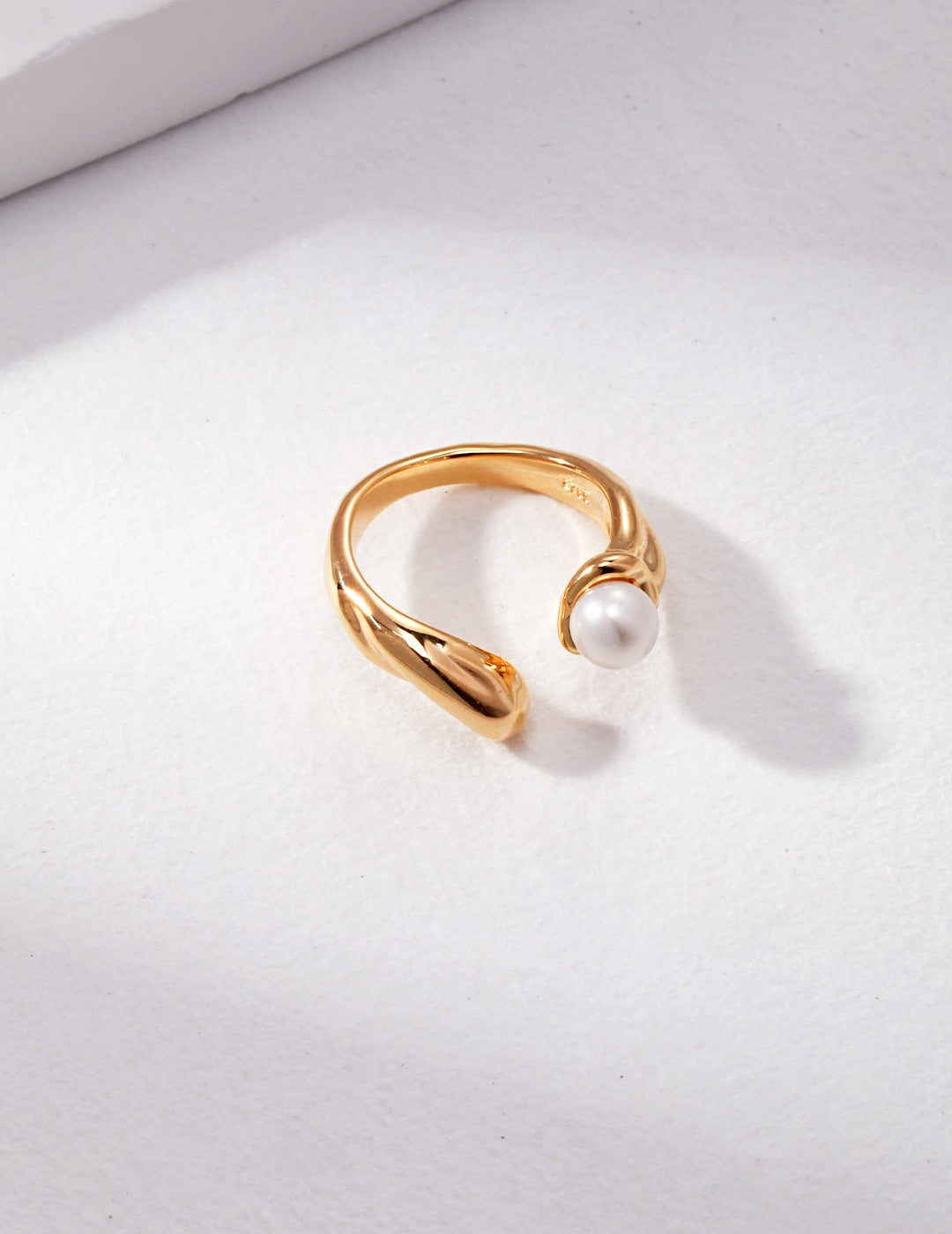 Gembea Jewelry Metal Flowing Pearl Open Ring