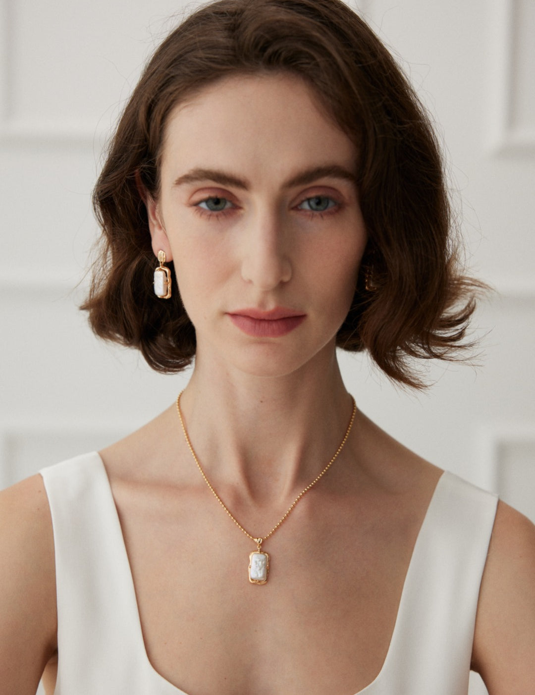 Gembea Jewelry Rectangular Baroque Pearl Chain Necklace