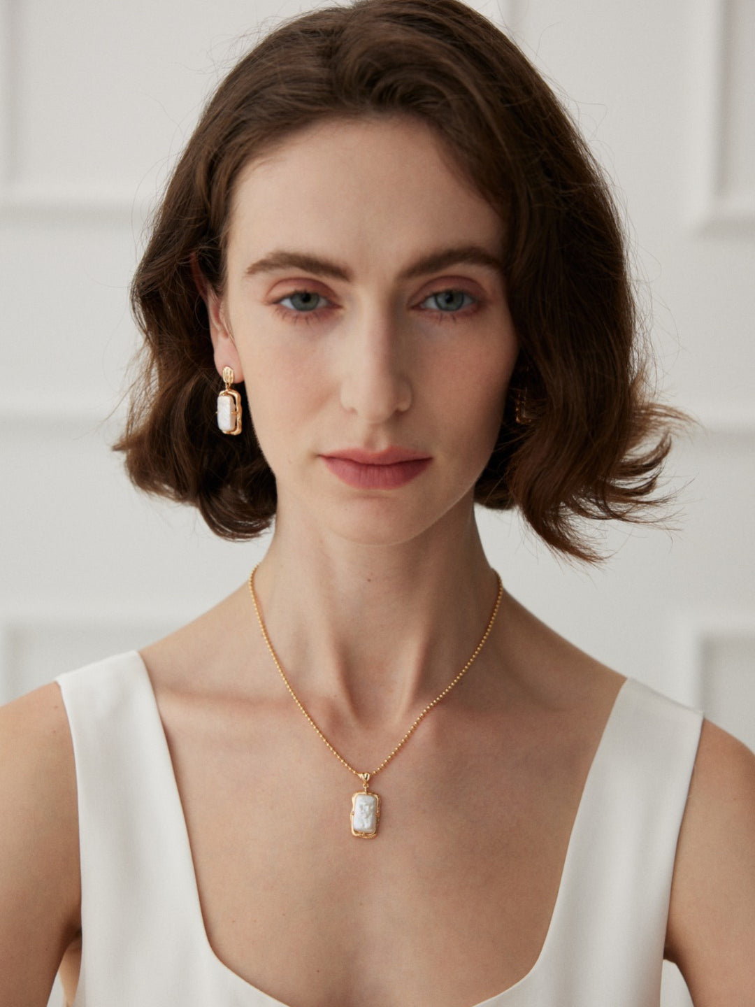 Gembea Jewelry Rectangular Baroque Pearl Chain Necklace