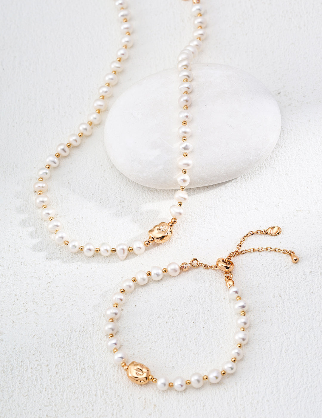 Gembea Jewerly Stack Natural Pearl Necklaces