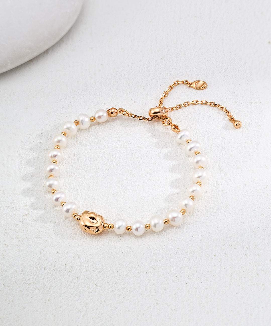 Gembea Jewelry Stack Natural Pearl Bracelet