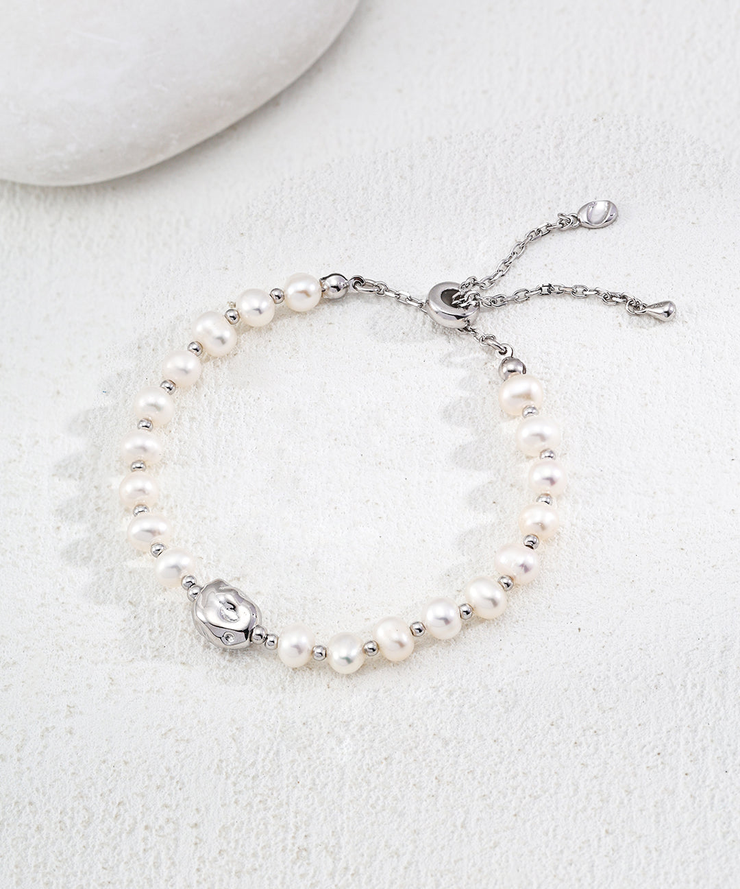 Gembea Jewelry Stack Natural Pearl Bracelet
