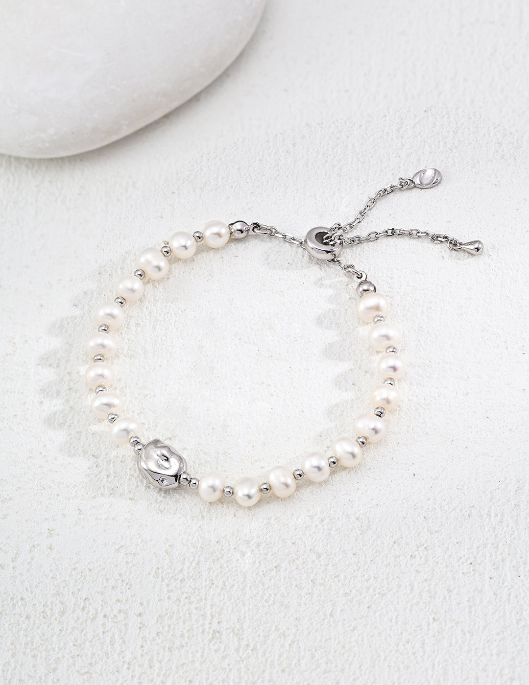 Gembea Jewelry Stack Natural Pearl Bracelet