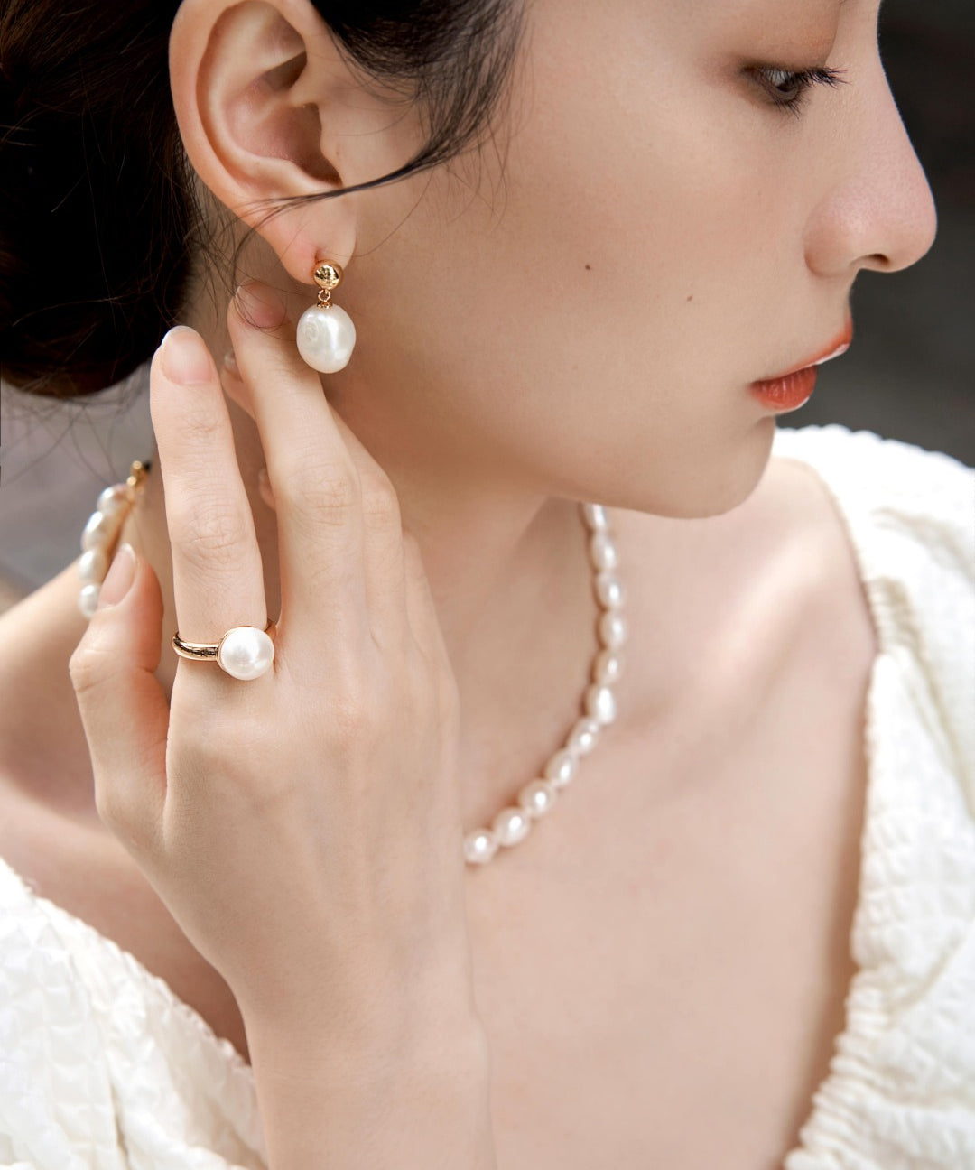 Gembea Jewelry Simple Baroque Pearl Drop Earrings
