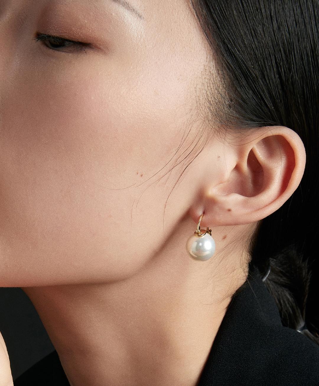 Gembea Jewelry White Natrual Pearl Earrings