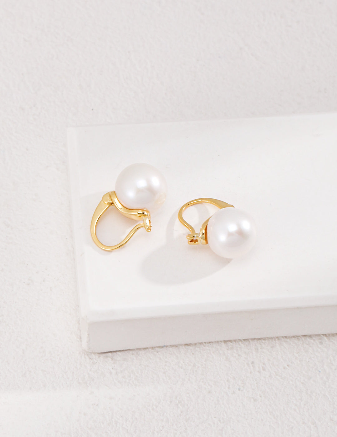 Gembea Jewelry White Natrual Pearl Earrings