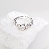 Gembea Jewelry Simple Vintage Gold Pearl Ring