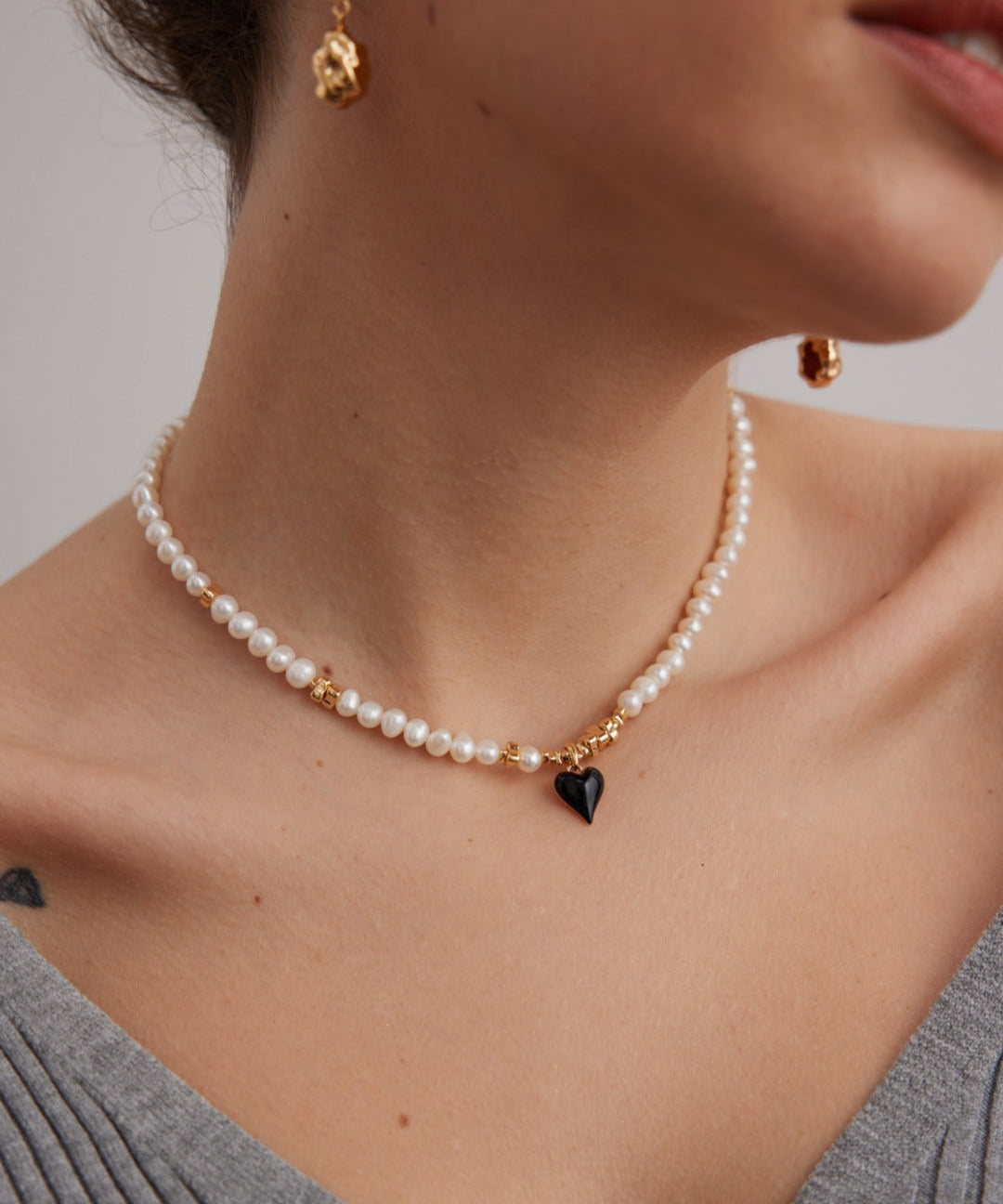 Gembea Jewelry Black Heart-shaped Glazed Pearl Necklace