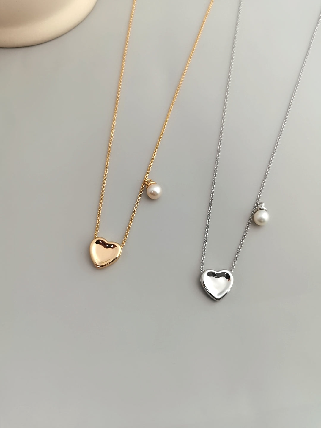 Heart-shaped Pendant Pearl Chain Necklace-Gembea Jewelry