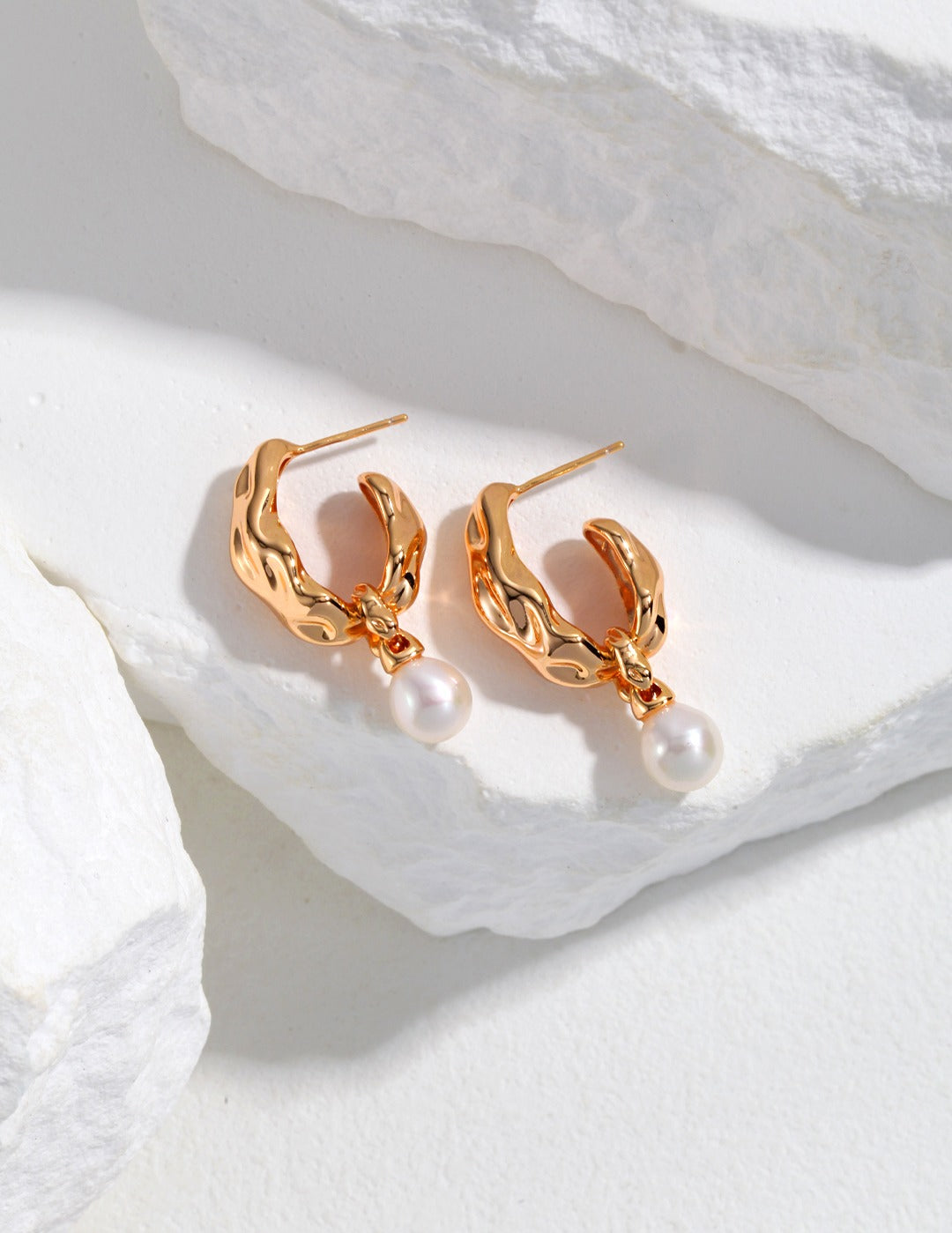 Minimalist Freshwater Pearl Hoop Earrings-Gembea jewelry